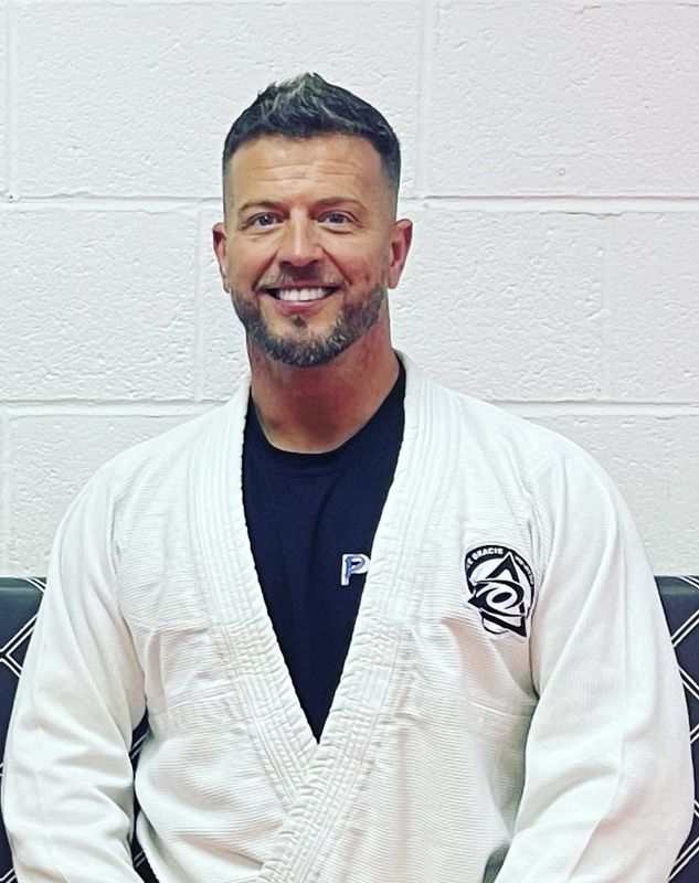 CHRIS PRITCHARD — 7TH DAN & ROYCE GRACIE BJJ BLACK BELT LEADING MARTIAL ARTS IN CAERNARFON - Instructors